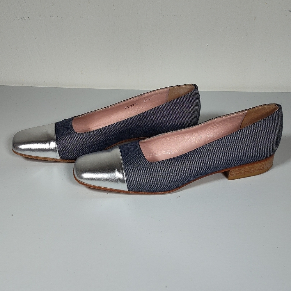 Vintage Escada two tone chambray blue‎ and silver ballet flats 6.5
